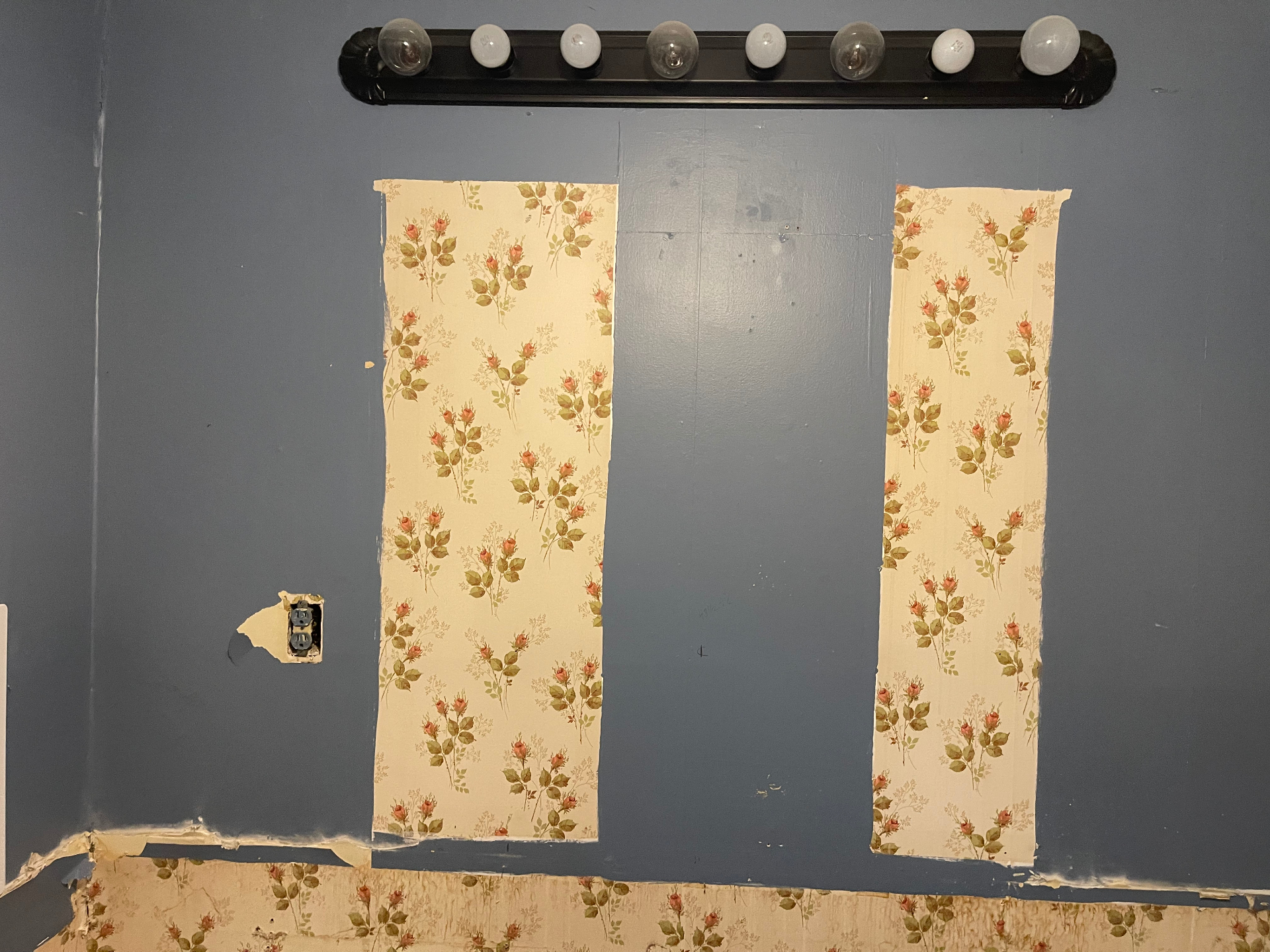 Demo - wallpaper removal and old light bar - Cleveland, TN