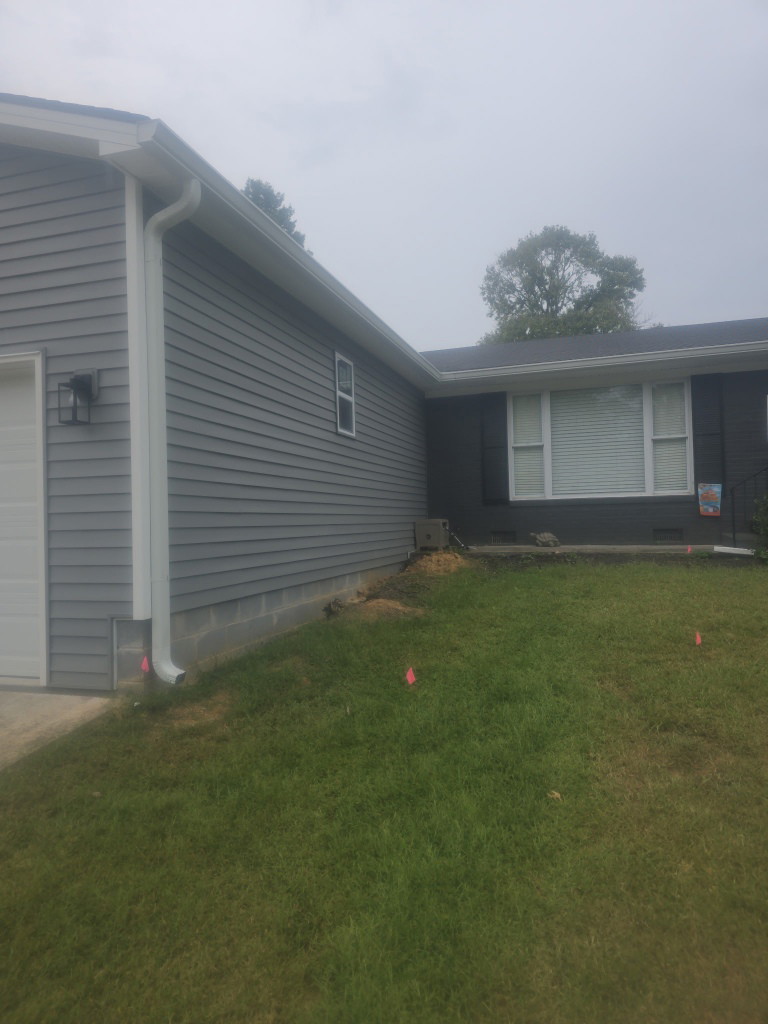 Garage and house exterior - side yard view - Cleveland, TN