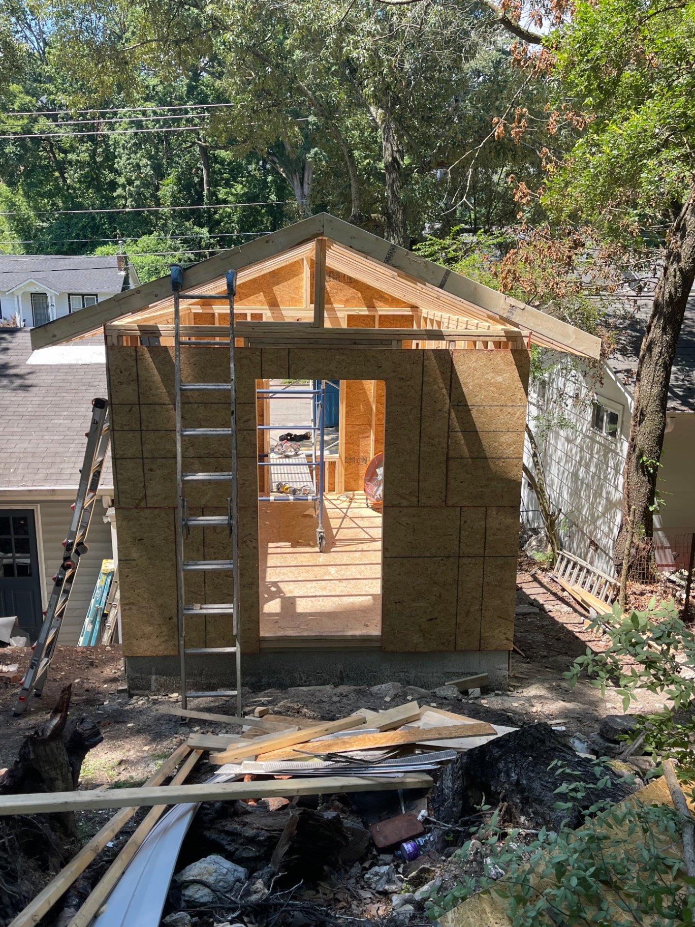 Gable end framing with door opening - Cleveland, TN