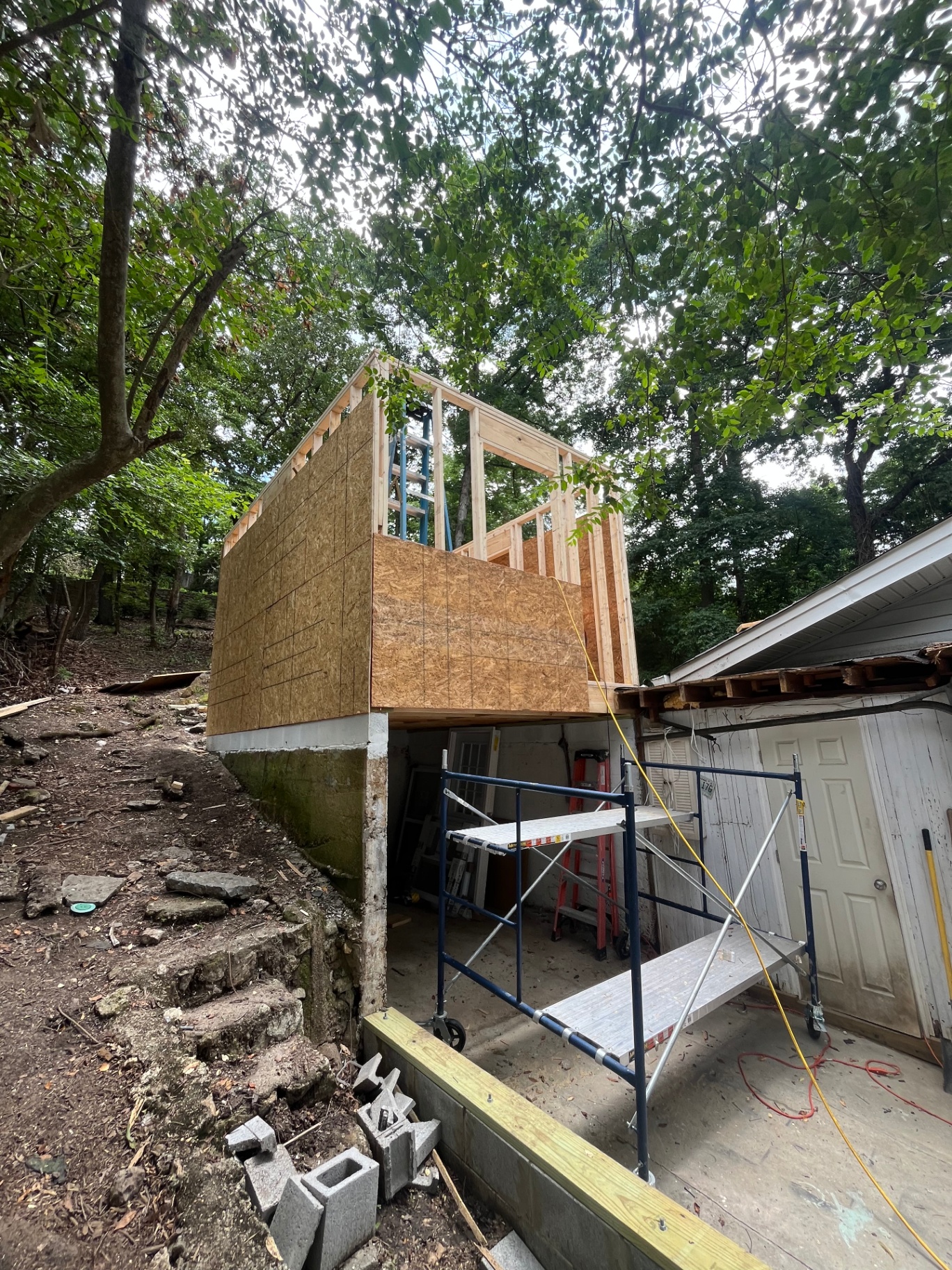 Second-story framing with scaffolding - Cleveland, TN